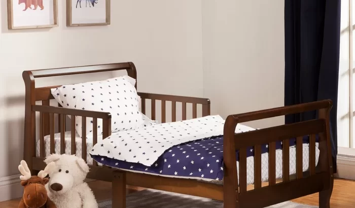 Toddler Sleigh Standard Bed by DaVinci